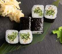 Маки с огурцом