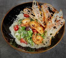 Салат Цезарь с креветкой