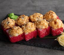 Запеченный ролл с креветкой