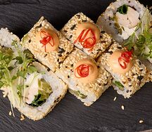 Ролл Яки хан