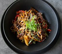 Удон с говядиной