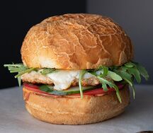 Бургер с креветкой