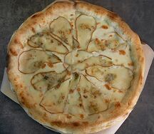 Пицца с грушей