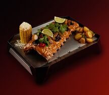Рёбра свиные Баста Size с соусом том ям и креветками