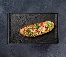 Брускетта с крабом