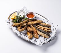 Ассорти из черноморской рыбы на две персоны