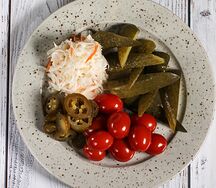Ассорти домашних солений