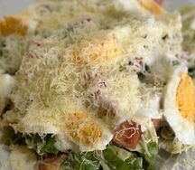 Салат Цезарь классический японский