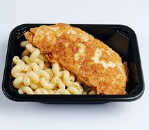 Куриный шницель с макаронами