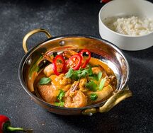 Морепродукты в соусе Том ям