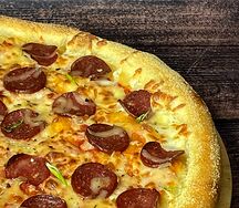 Пицца Пепперони и нож