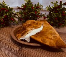 Чебурек с сыром