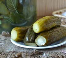 Огурчик маринованный