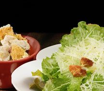 Комбо Цезарь без мяса и сырные палочки