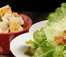 Комбо Салат Цезарь классик и картофель фри