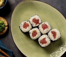 Маки с тунцом