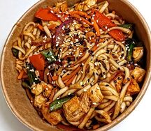 Wok Рамен острый цыпленок по-американски
