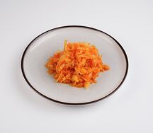 Капуста тушеная 150г