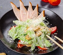 Цезарь с курицей