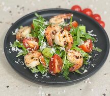 Салат с креветками и авокадо