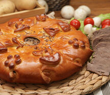Пирог с говядиной и грибами
