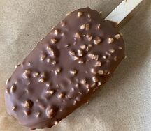 Чизкейк-эскимо Сникерс