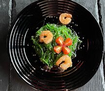 Салат Чука с креветками