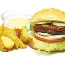 Комбо Бургер с говяжьей котлетой