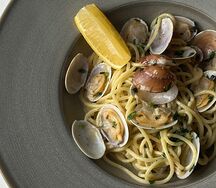 Спагетти с мидиями вонголе