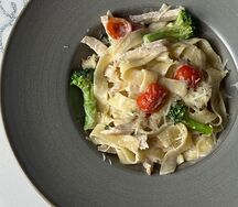 Феттуччине с куриным филе