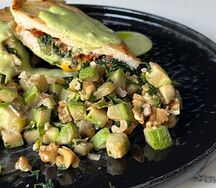 Куриная грудка с вялеными томатами