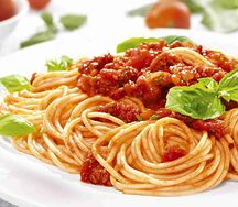 Паста с соусом болоньезе