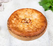 Пирог осетинский с цыпленком и томатами 230