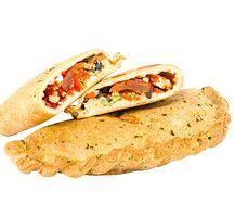 Кальцоне с брынзой и овощами