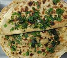 Кутабы с зеленью и гранатом