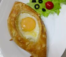 Хачапури по-аджарски