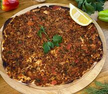 Лахмаджун (халяль)