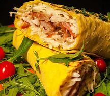 Сырная шаурма с курицей