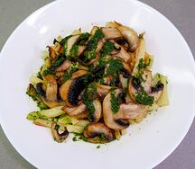 Картошка, жаренная с грибами