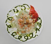 Салат Цезарь с креветками