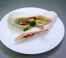 Ролл с курицей