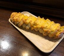 Чесночный хлеб с сыром чеддер