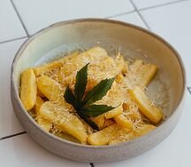 Картофель фри с пармезаном