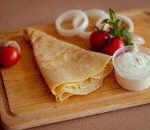 Блин с маслом и с сахаром