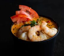Том ям с креветками