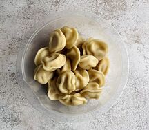 Пельмени отварные с курицей