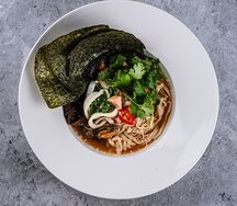 Рамен с морепродуктами