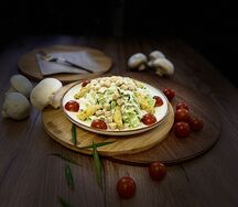 Салат Цезарь с курицей