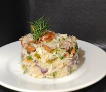 Закуска из соленых, квашеных и маринованных овощей