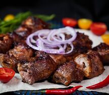 Шашлык из cвинoй шеи